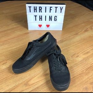 Men’s Skate Style All Black Lace Up Vans Size 10.5